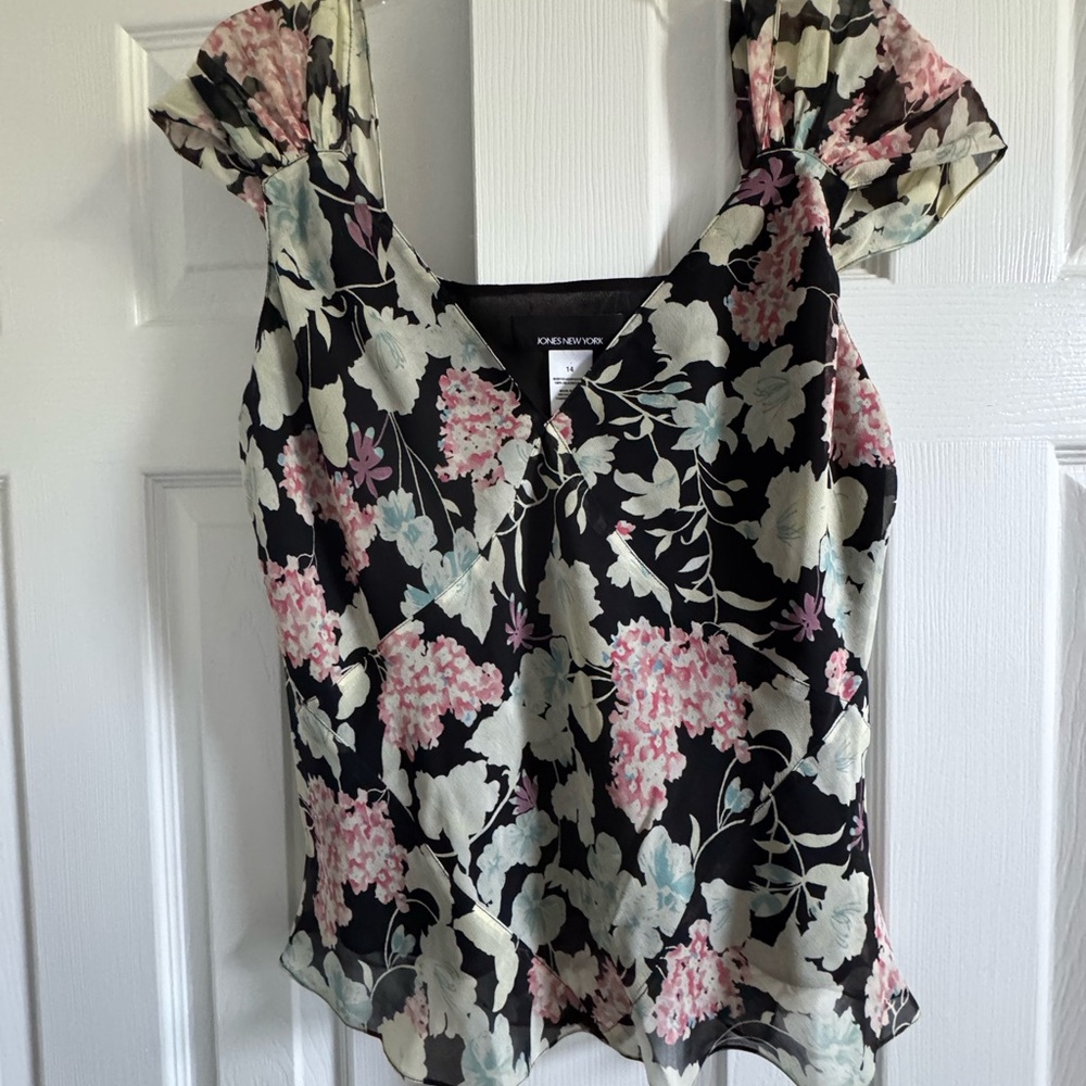 Jones New York Black Floral Blouse